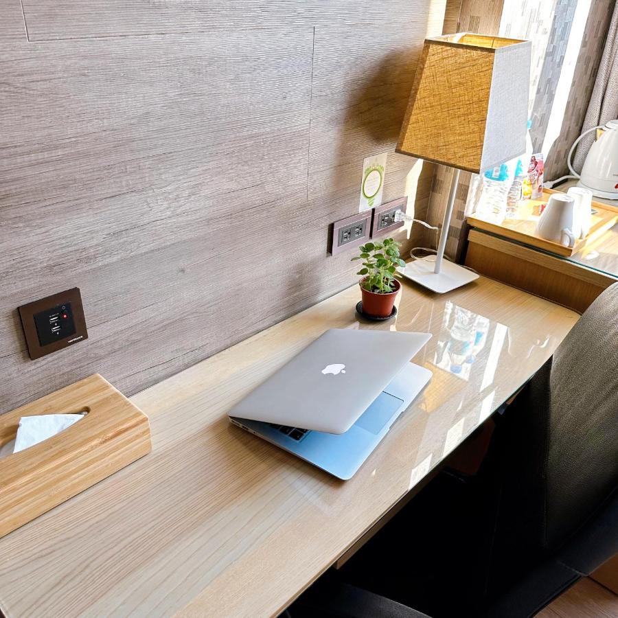 Dlinn Hotel Taichung Esterno foto